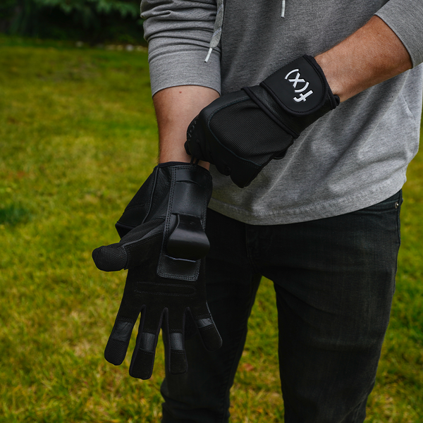 Sender Wrist Guards Onewheel // Future Motion